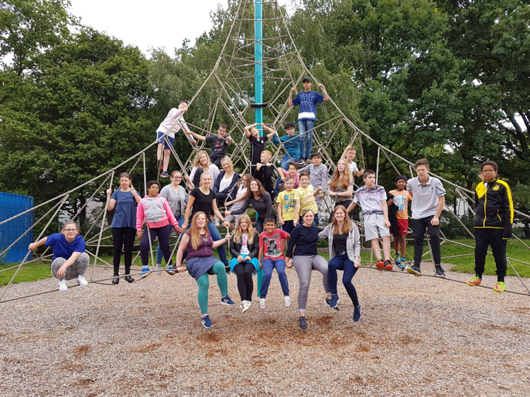 Gruppenbild Sommerschule 2017